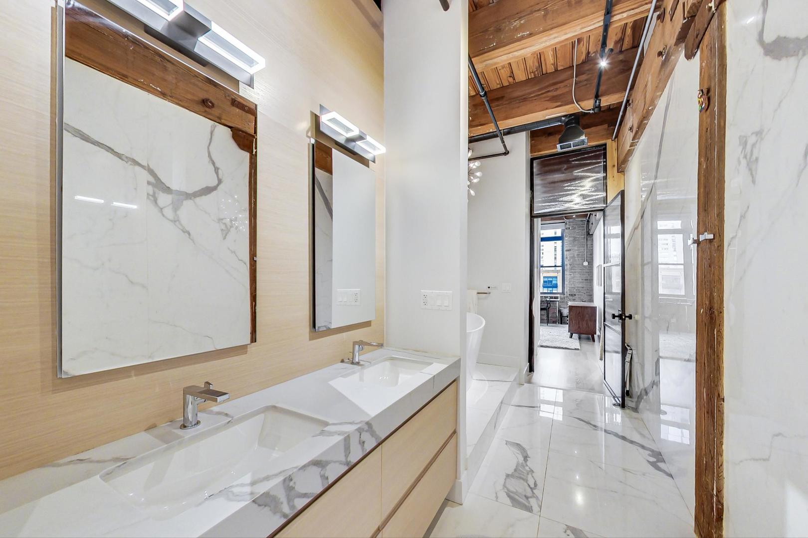 14 N PEORIA Street Unit: 5F-G