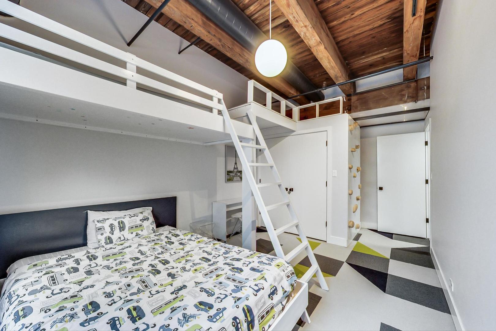 14 N PEORIA Street Unit: 5F-G