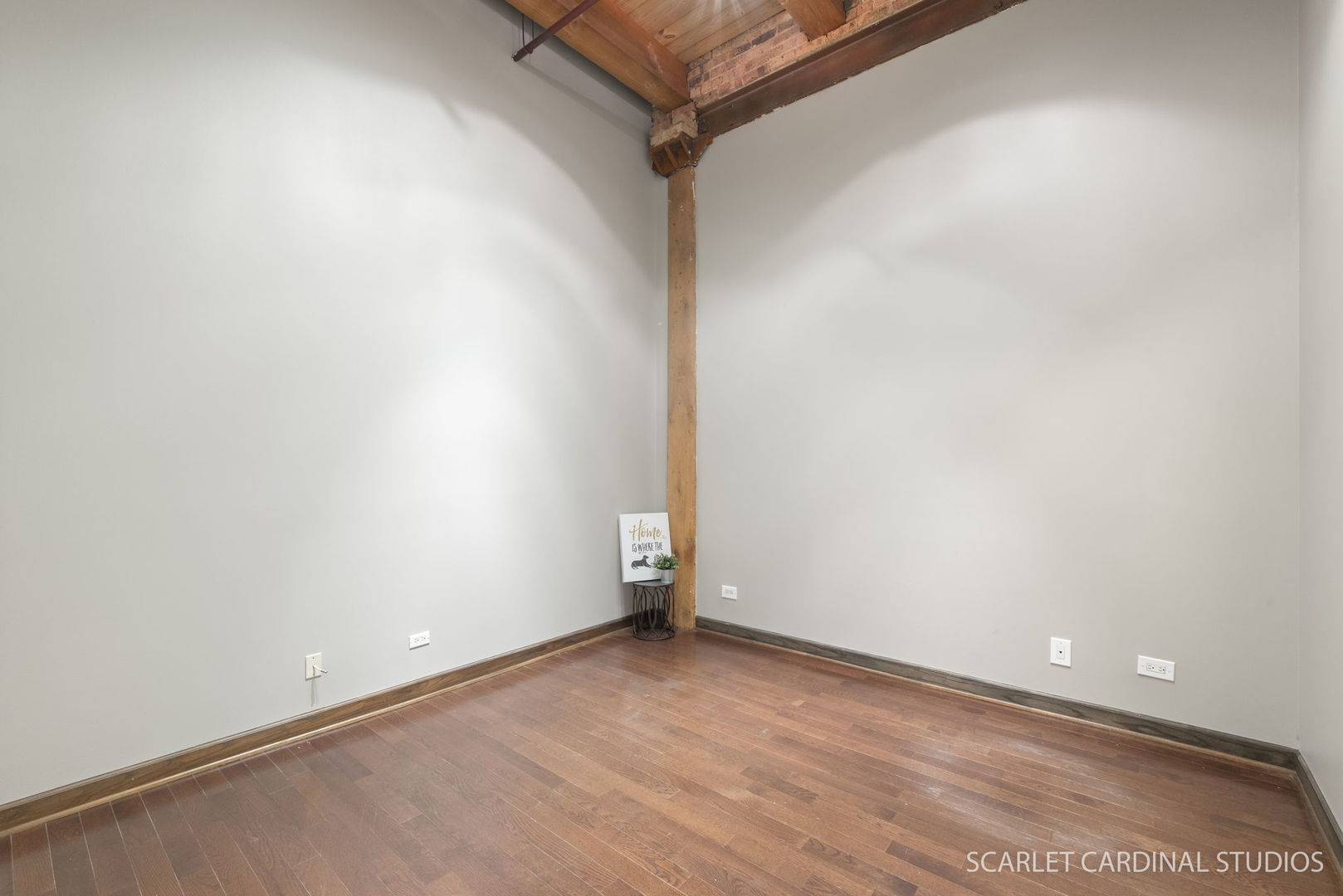 1733 W Irving Park Road Unit: 215