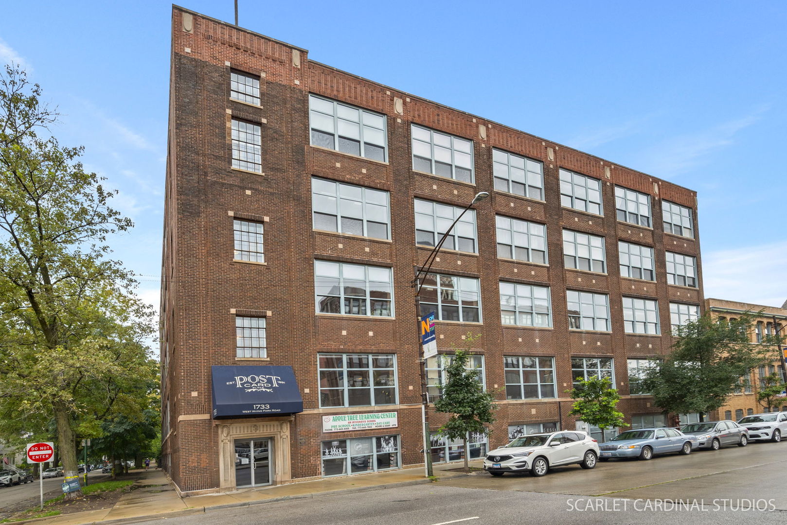 1733 W Irving Park Road Unit: 215