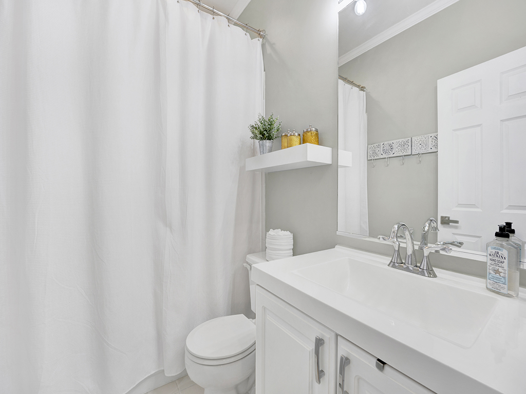 2841 N Wolcott Avenue Unit: C