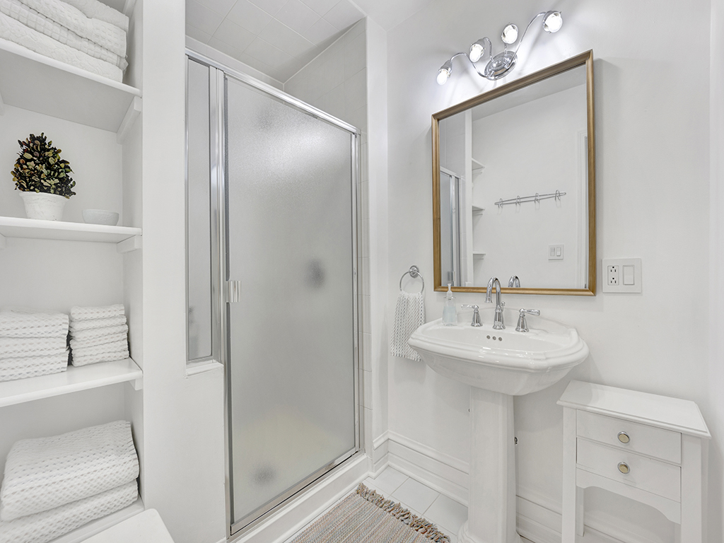 2841 N Wolcott Avenue Unit: C