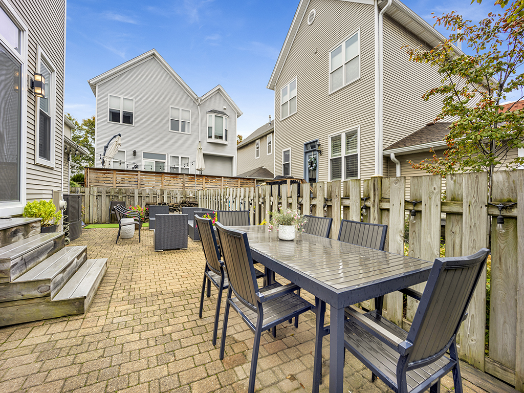 2841 N Wolcott Avenue Unit: C