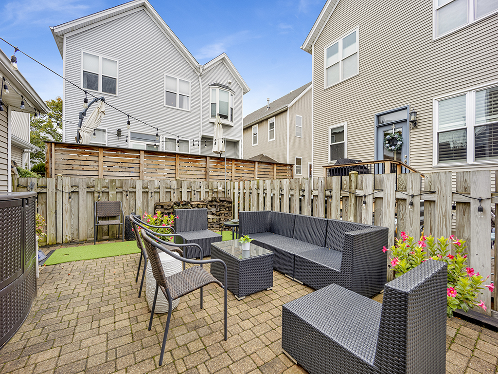 2841 N Wolcott Avenue Unit: C