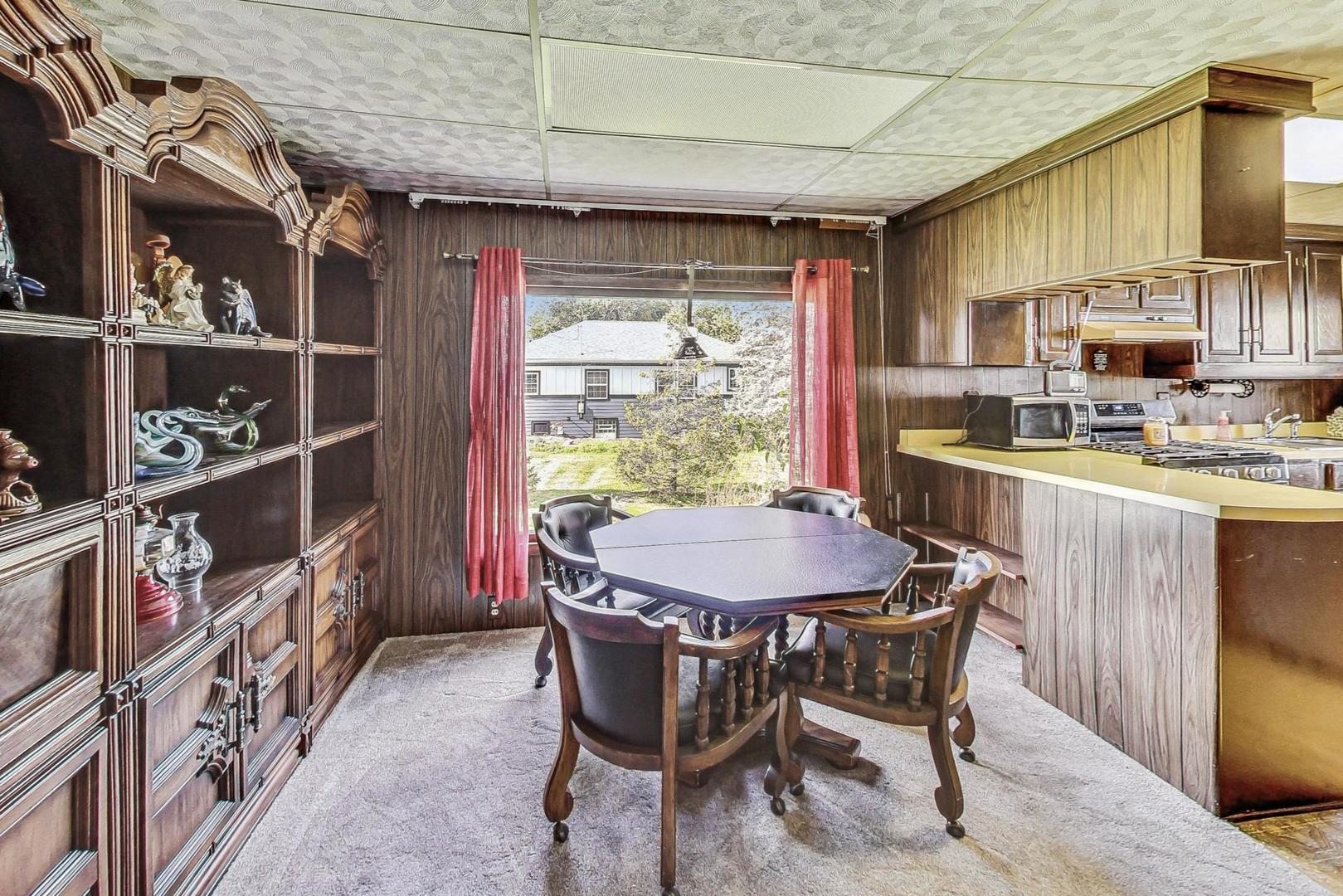 1560 W Highland Avenue