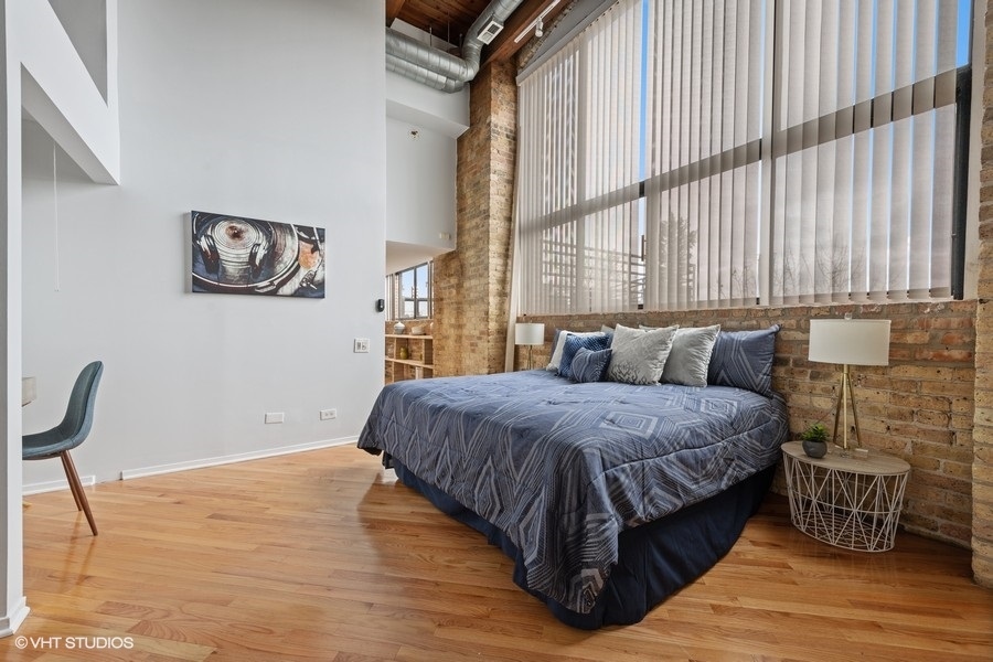 2614 N Clybourn Avenue Unit: 214