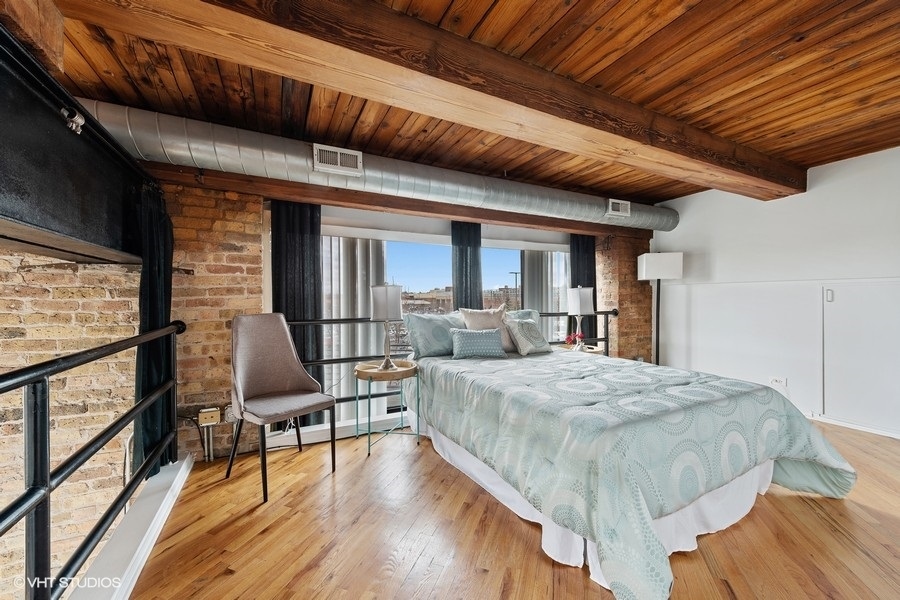2614 N Clybourn Avenue Unit: 214