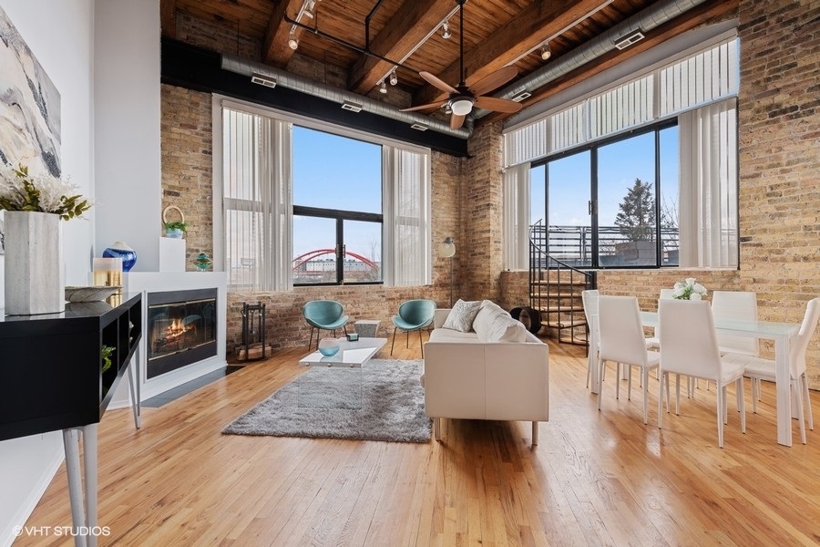 2614 N Clybourn Avenue Unit: 214