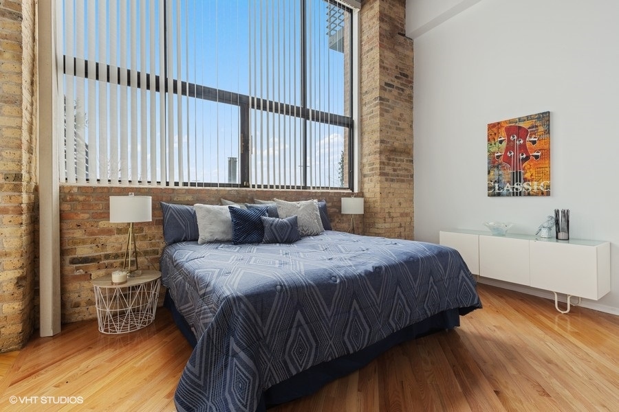 2614 N Clybourn Avenue Unit: 214