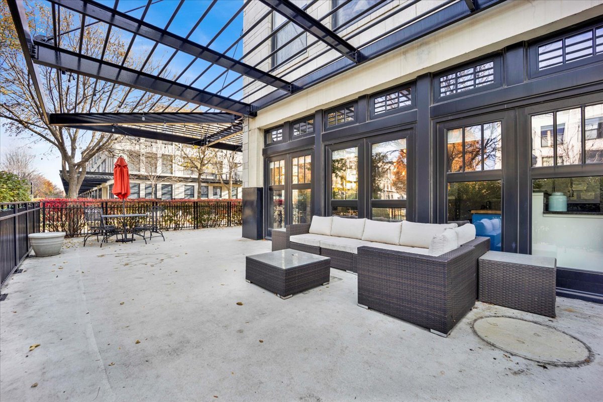 1111 W 15th Street Unit: 122