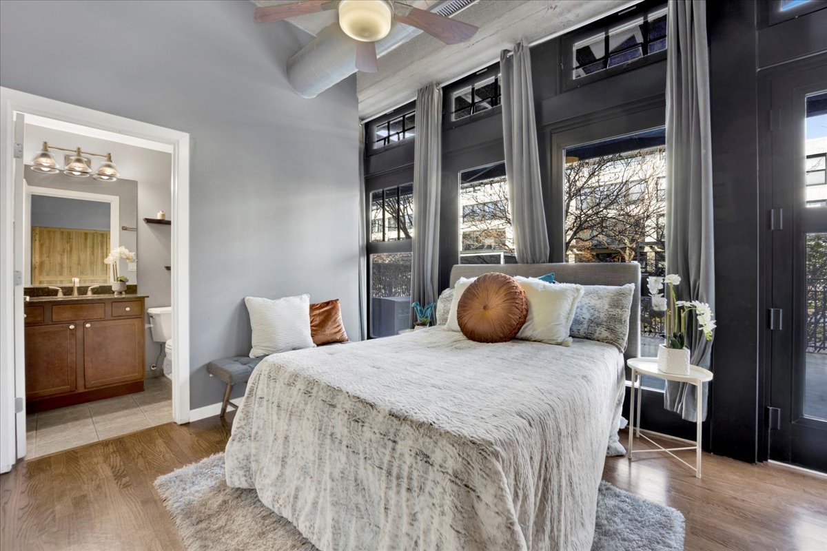 1111 W 15th Street Unit: 122