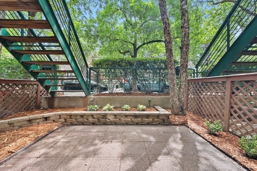 2506 N Bosworth Avenue