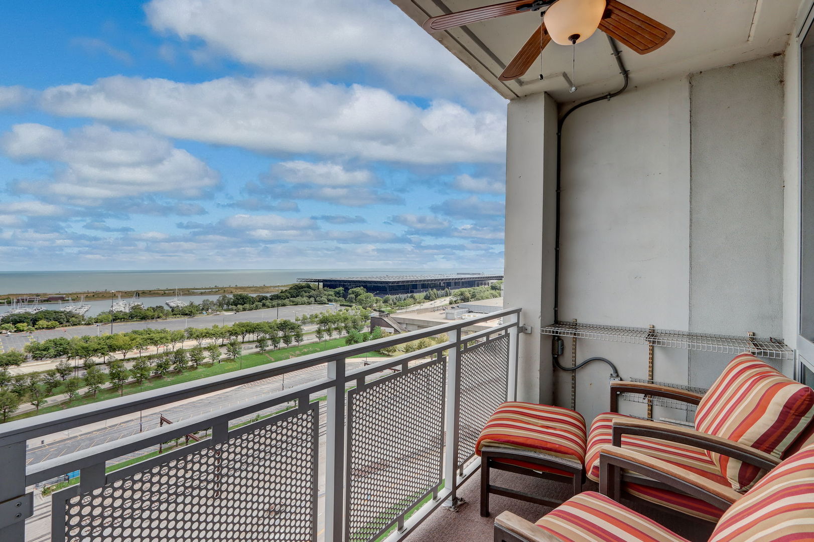 1841 S Calumet Avenue Unit: 1506