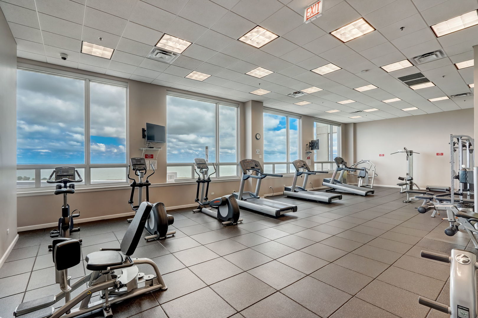 1841 S Calumet Avenue Unit: 1506