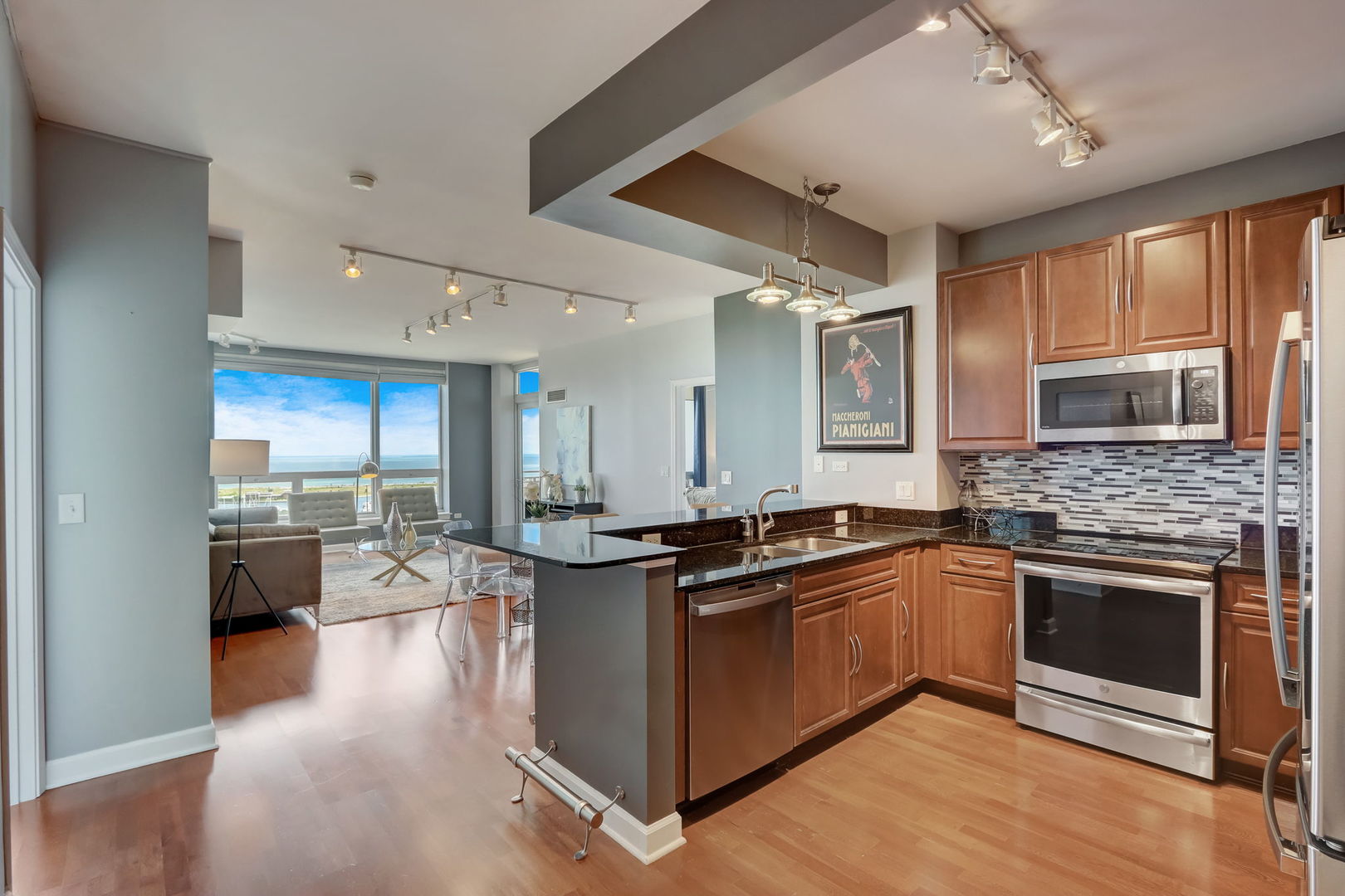 1841 S Calumet Avenue Unit: 1506