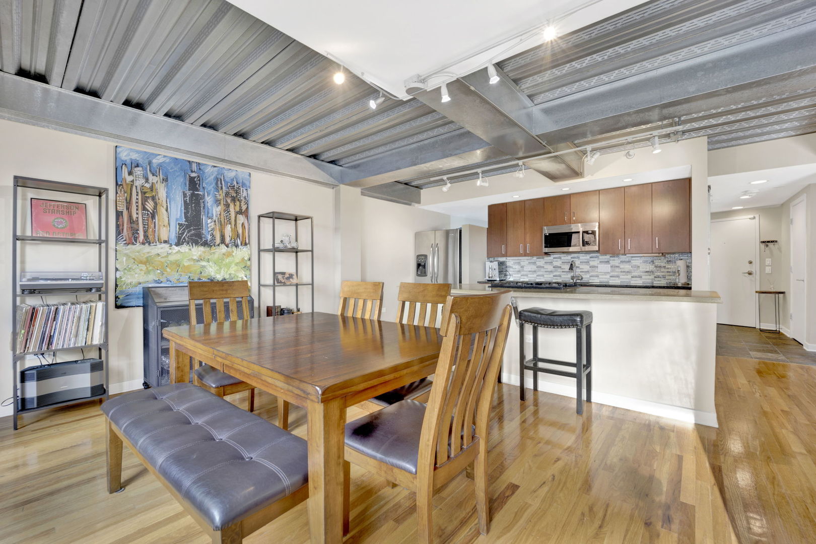 1910 S Indiana Avenue Unit: 617