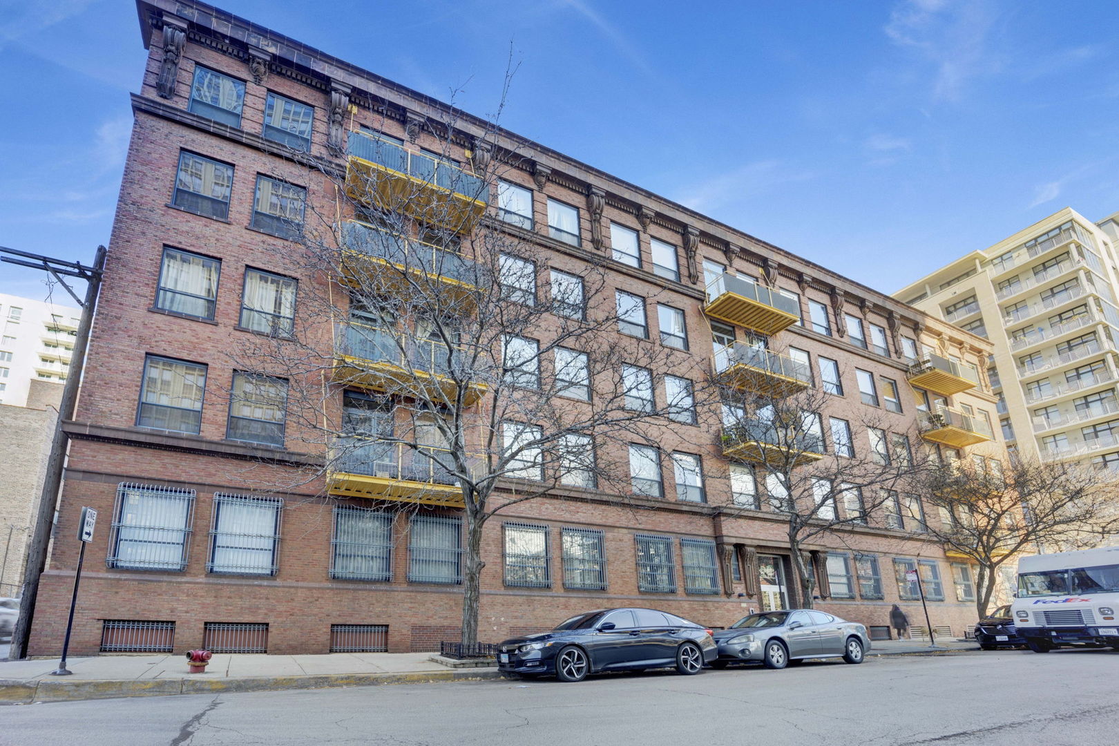 1910 S Indiana Avenue Unit: 617