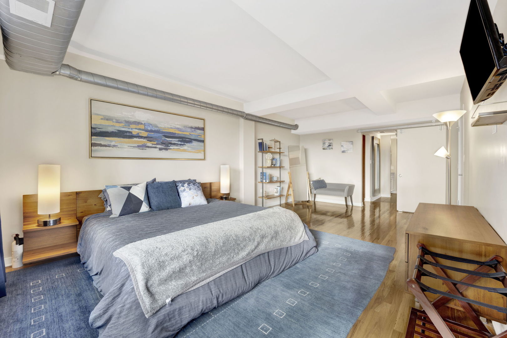 1910 S Indiana Avenue Unit: 617