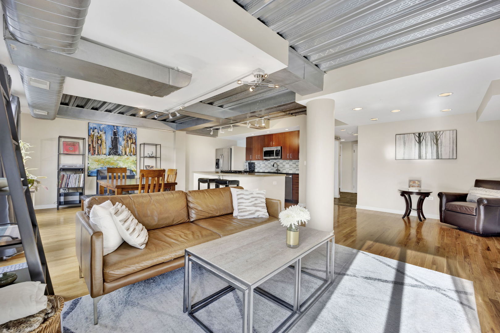 1910 S Indiana Avenue Unit: 617