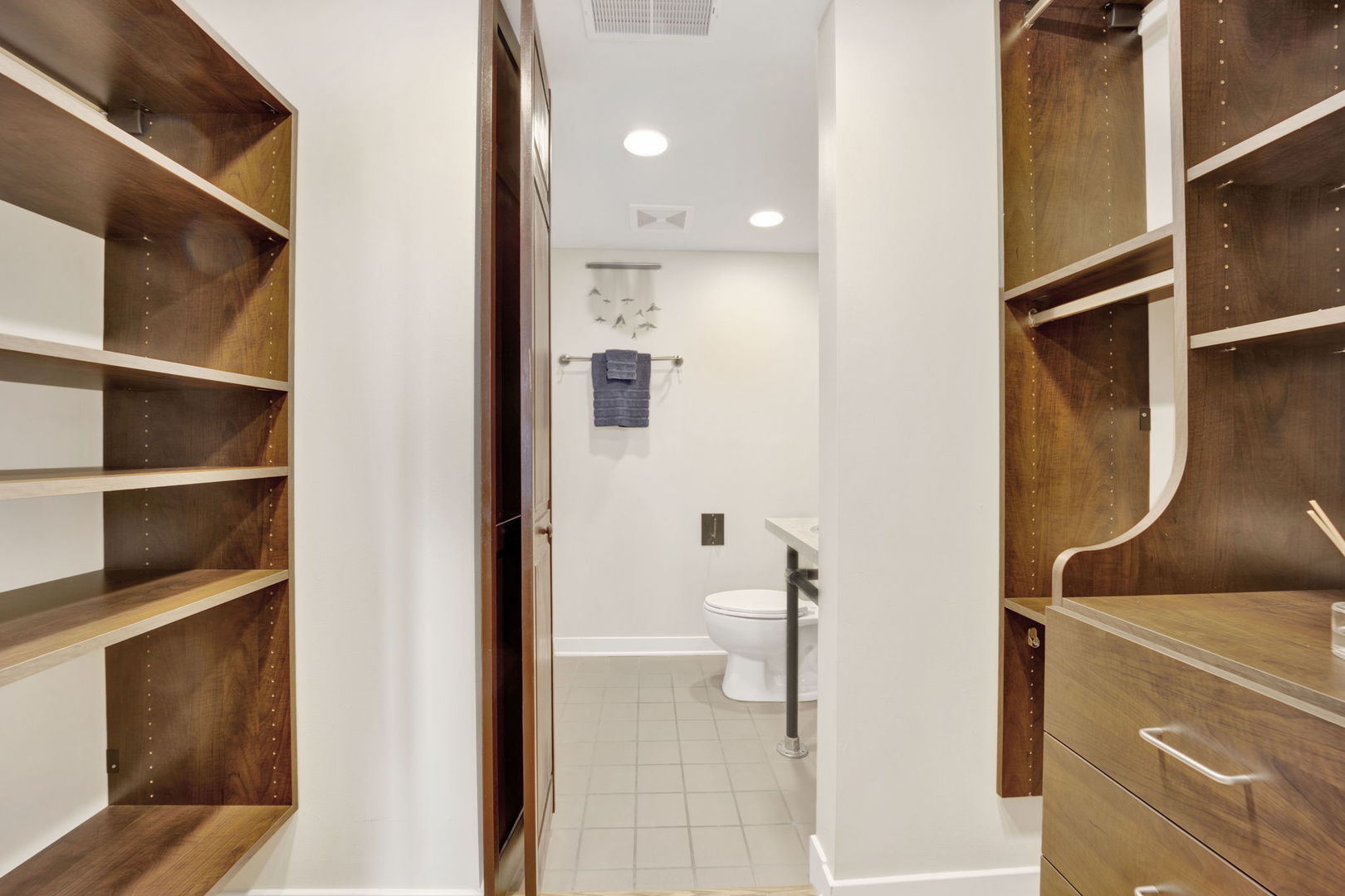 1910 S Indiana Avenue Unit: 617