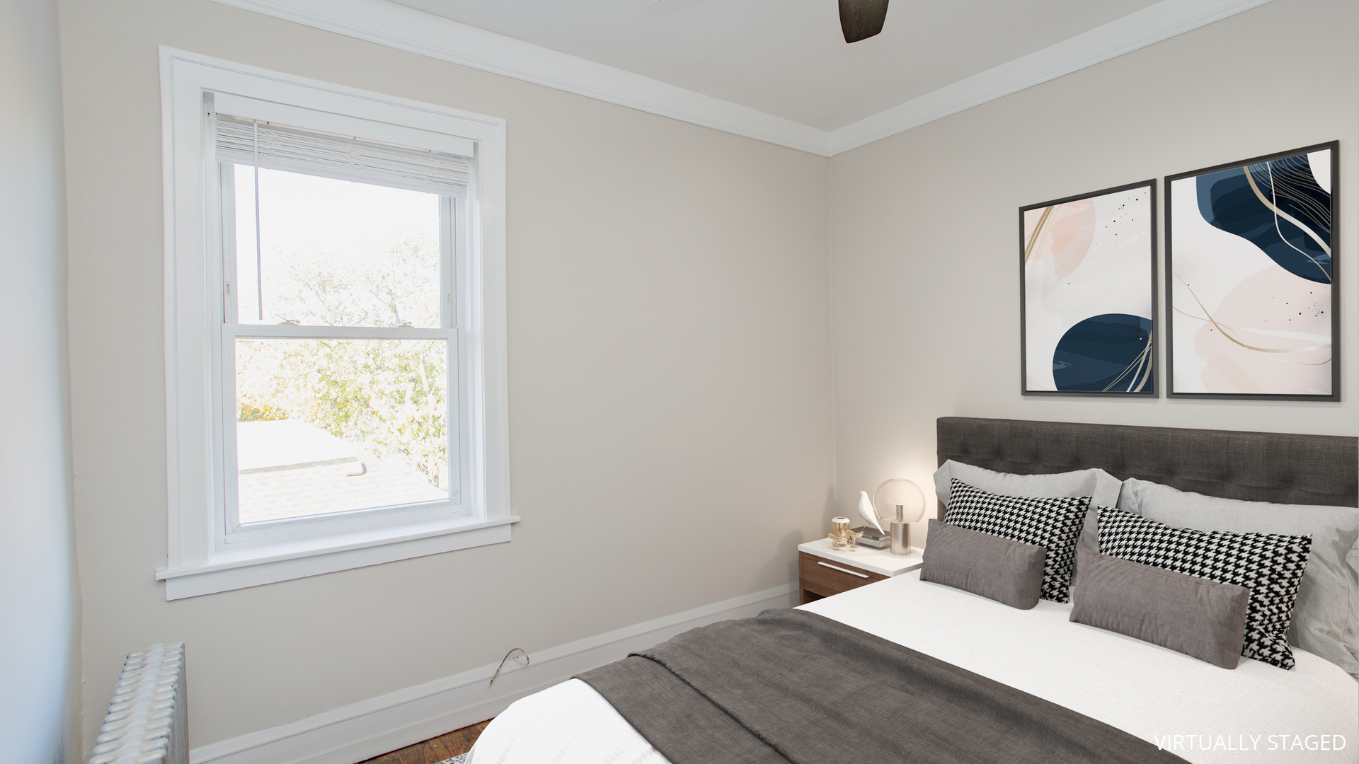 5002 W NEWPORT Avenue Unit: 3