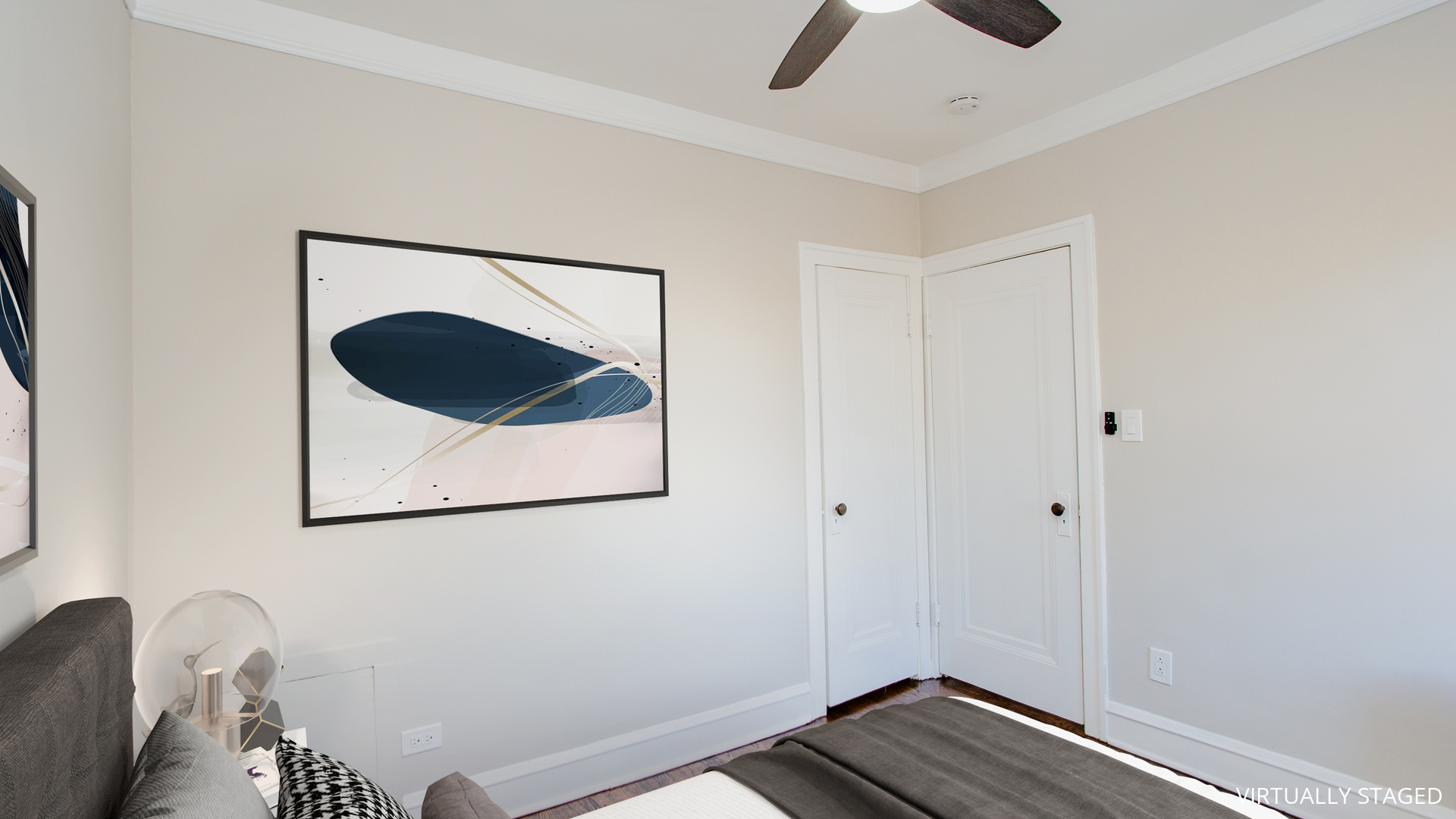 5002 W NEWPORT Avenue Unit: 3