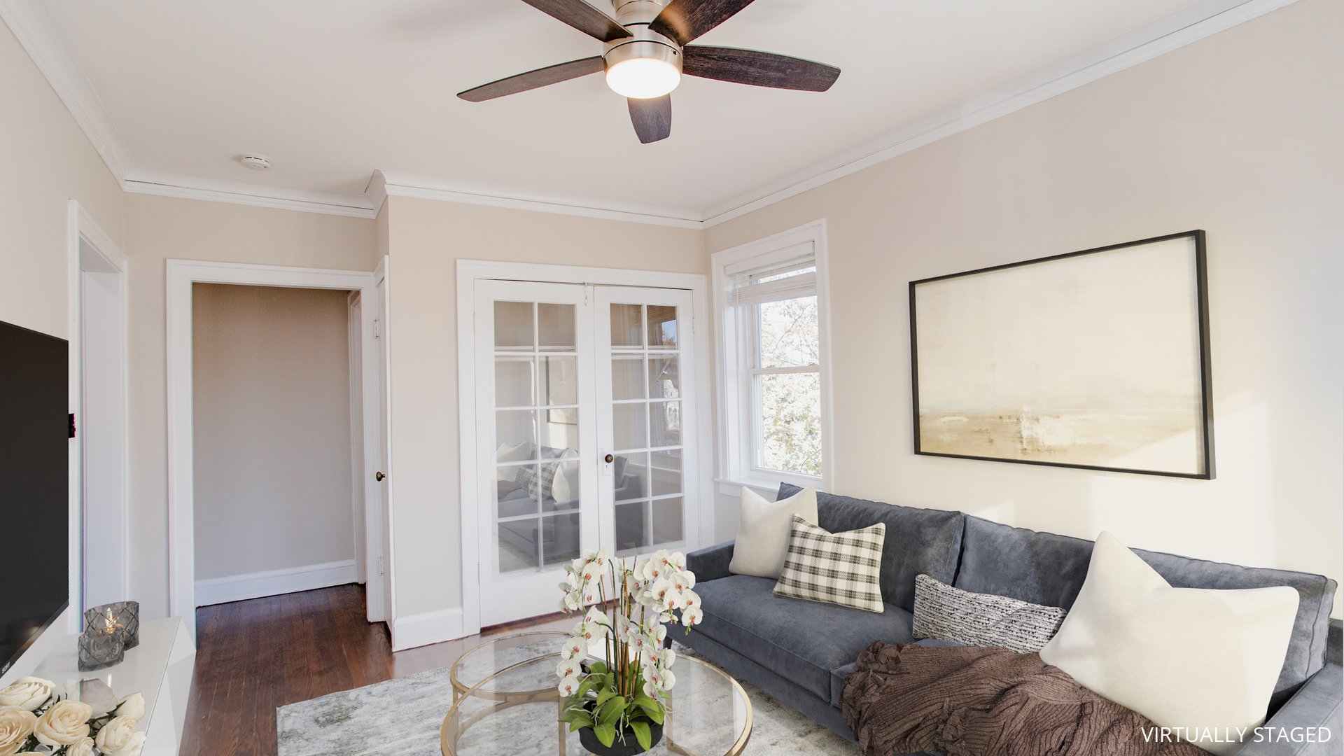 5002 W NEWPORT Avenue Unit: 3