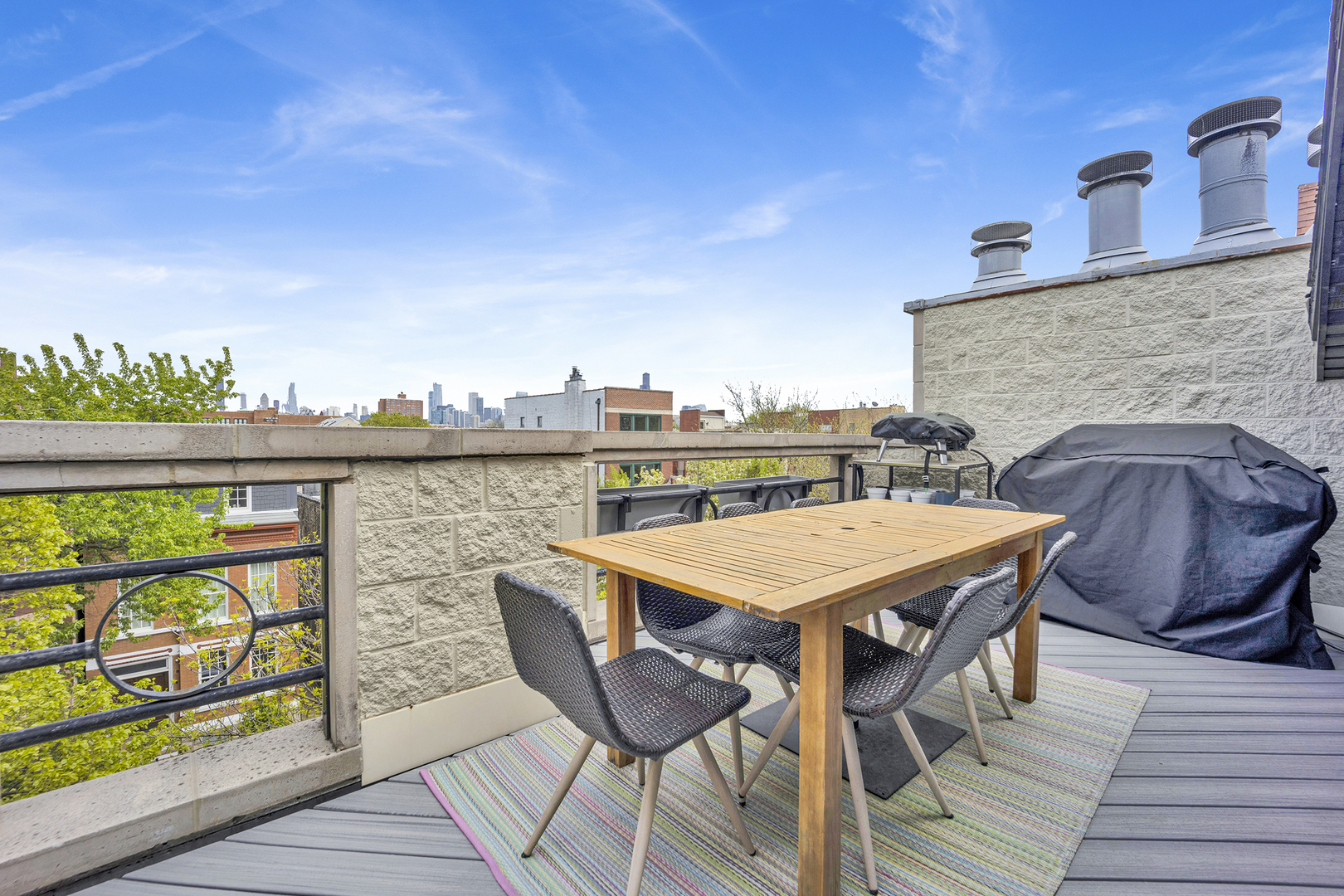 912 N Hermitage Avenue Unit: 3