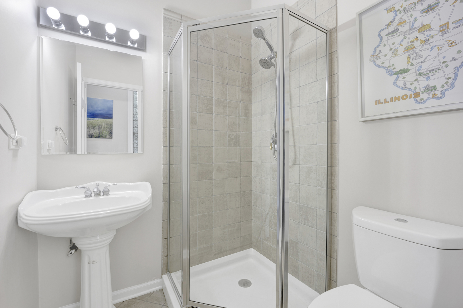 912 N Hermitage Avenue Unit: 3
