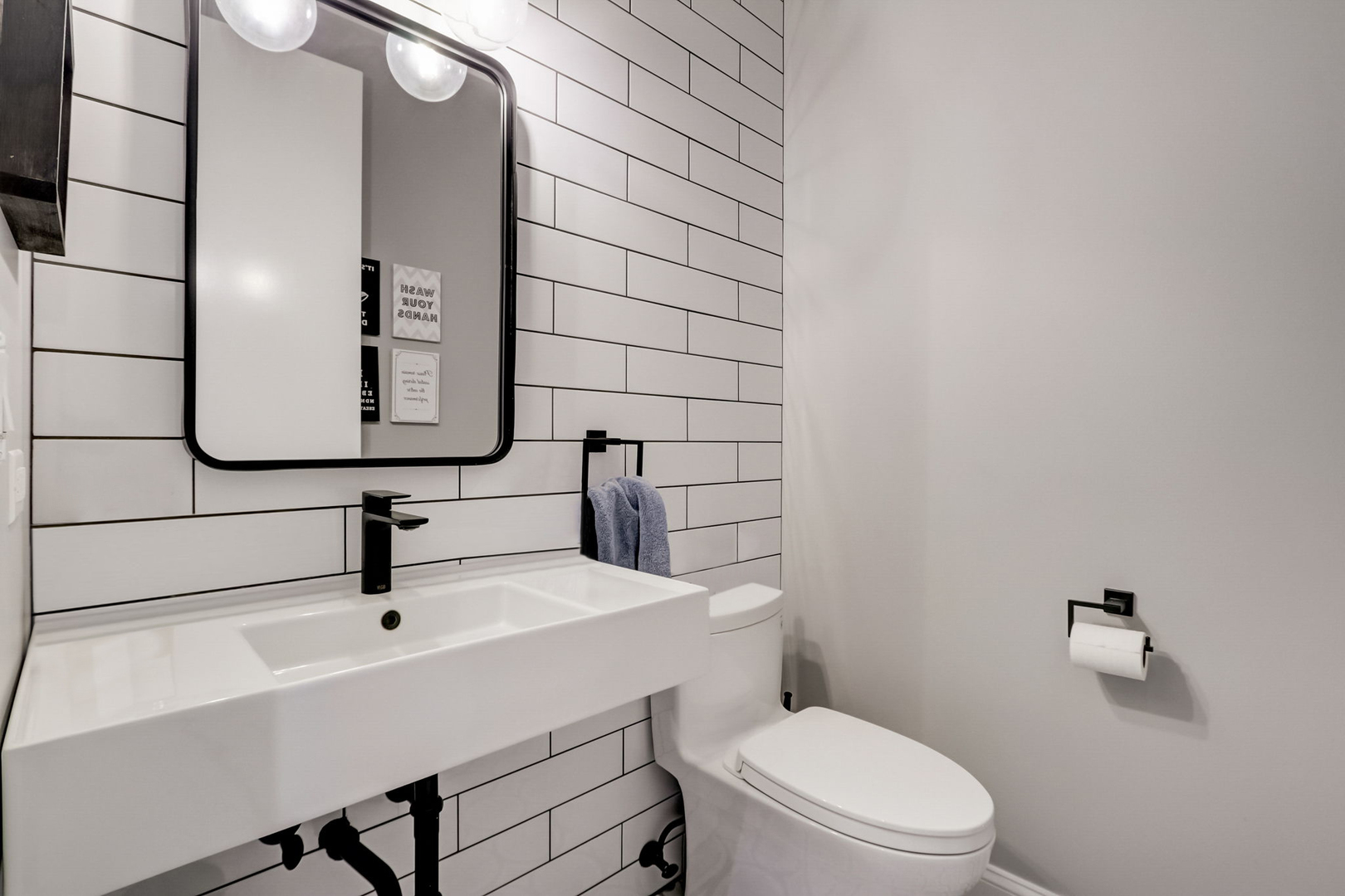 3144 N Lincoln Avenue Unit: 2