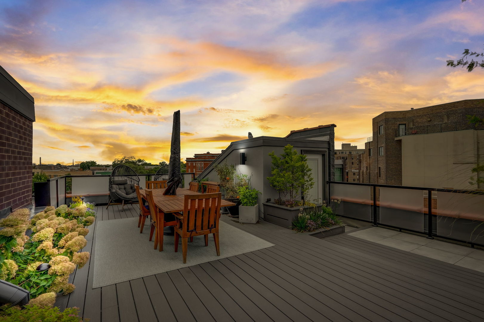 3144 N Lincoln Avenue Unit: 2