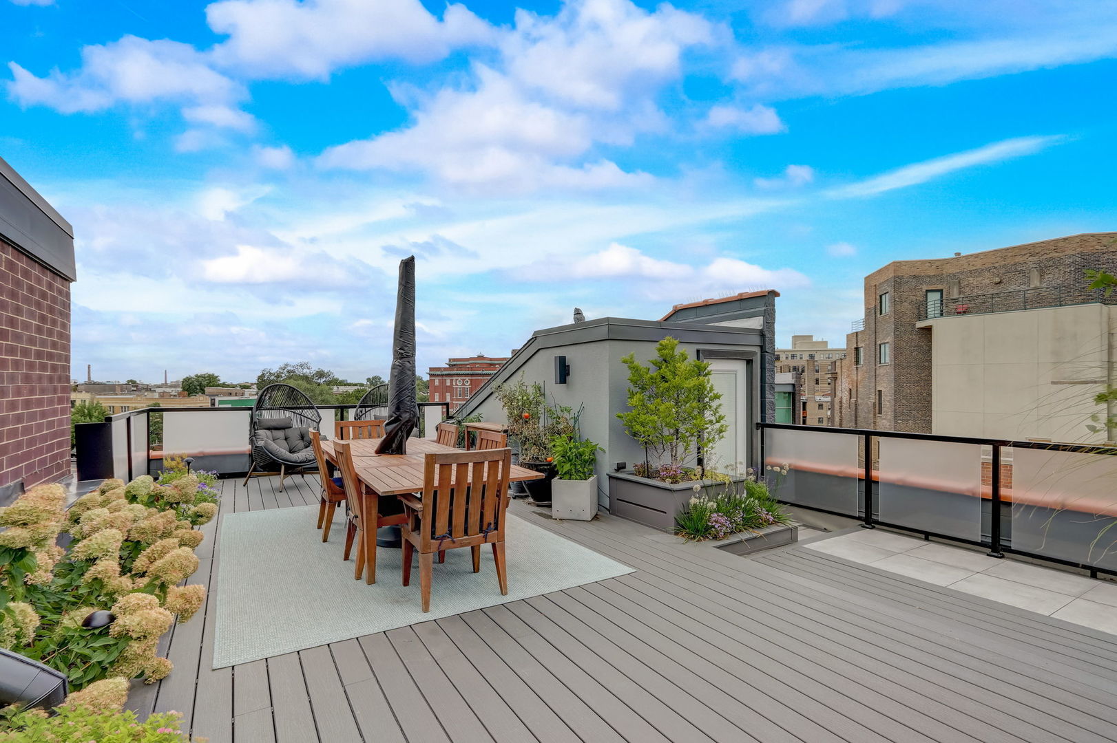 3144 N Lincoln Avenue Unit: 2
