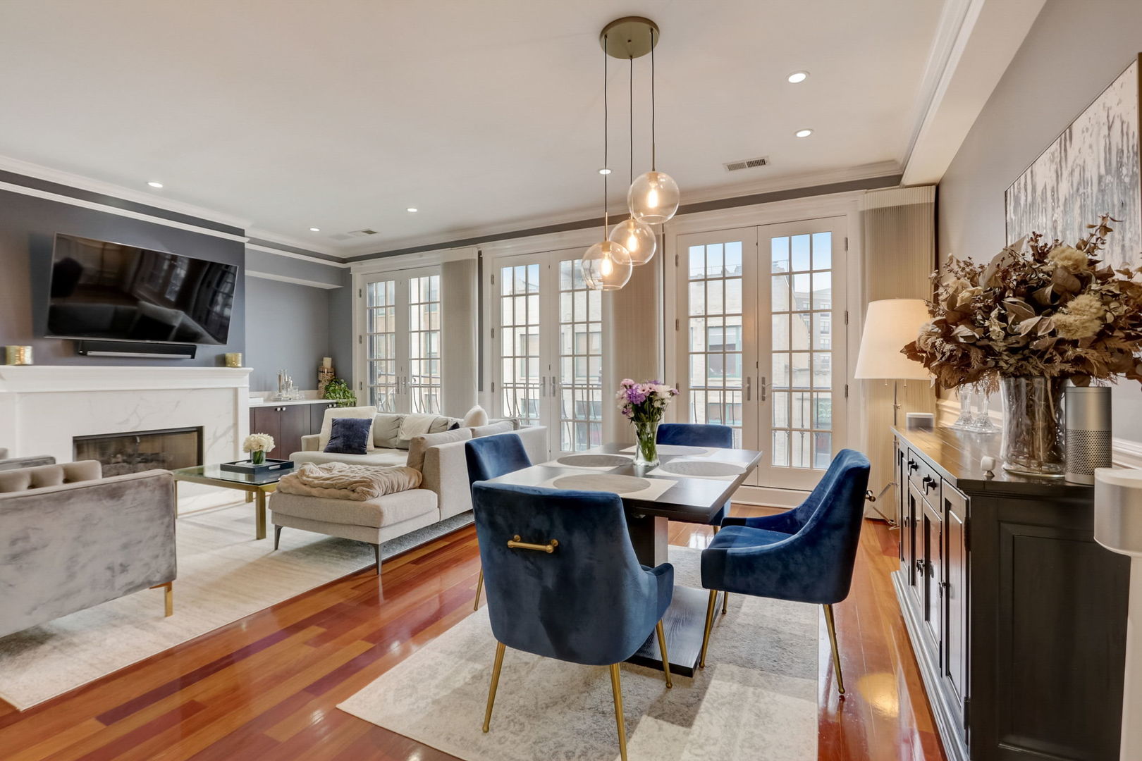 3144 N Lincoln Avenue Unit: 2
