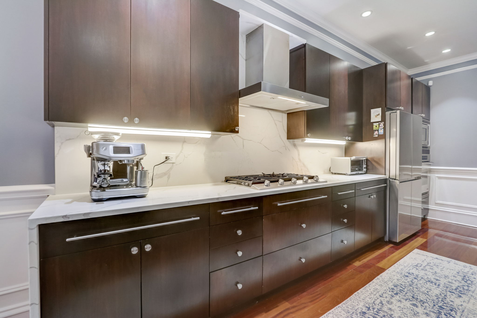 3144 N Lincoln Avenue Unit: 2