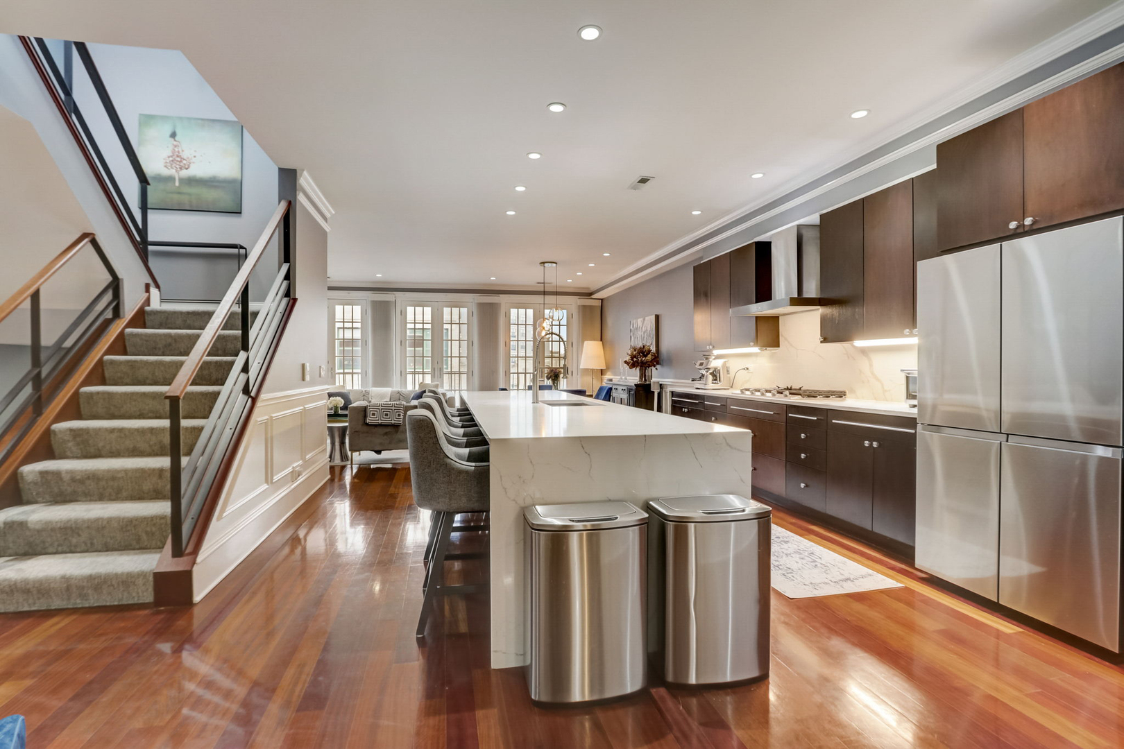 3144 N Lincoln Avenue Unit: 2
