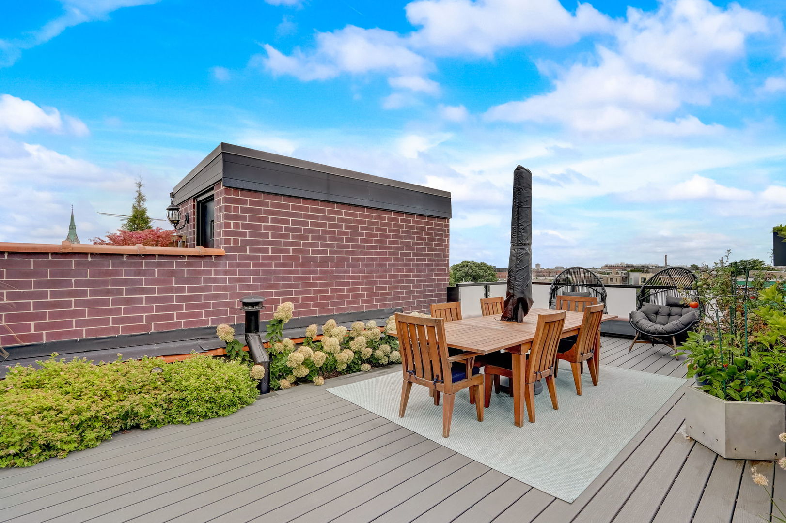 3144 N Lincoln Avenue Unit: 2