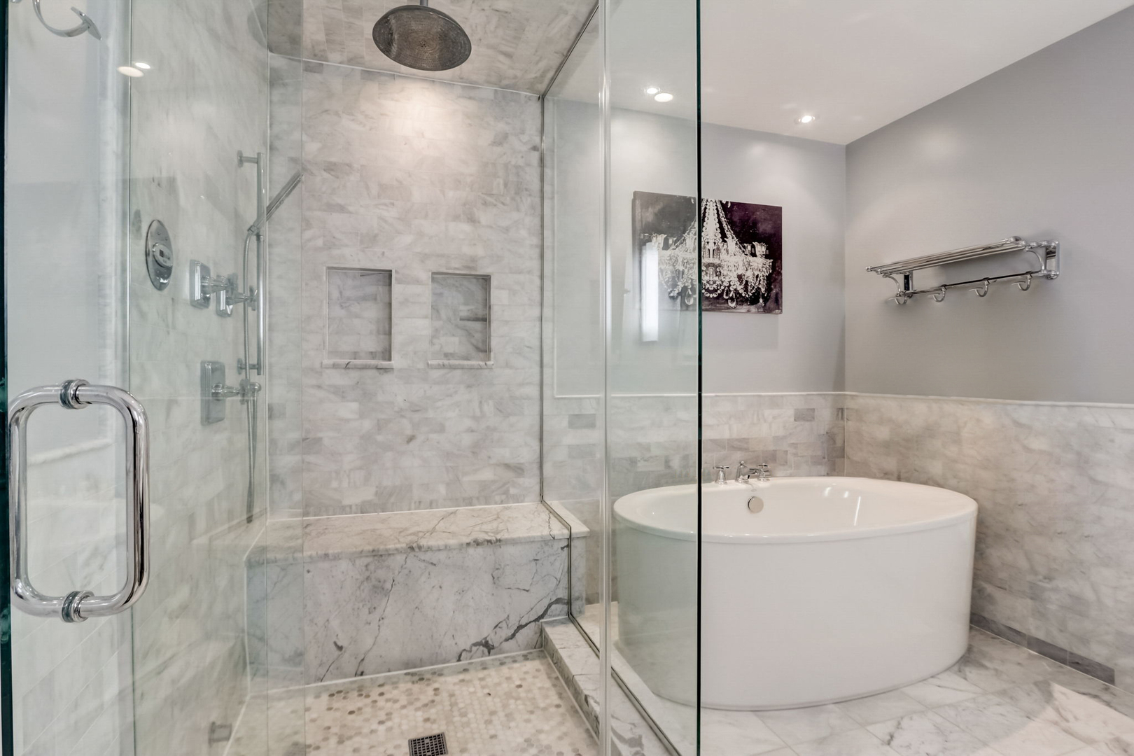 3144 N Lincoln Avenue Unit: 2