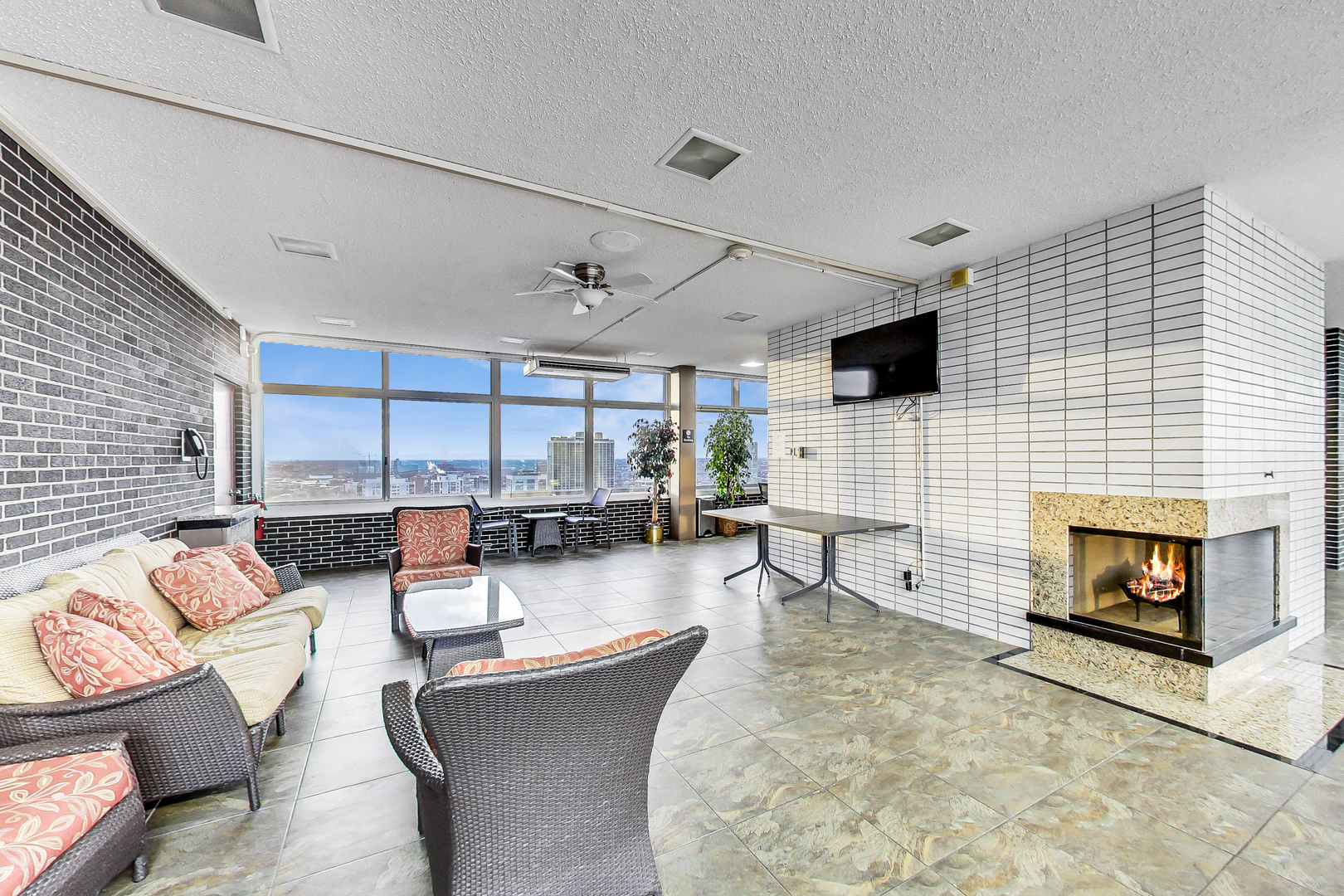 1440 N LAKE SHORE Drive Unit: 9E