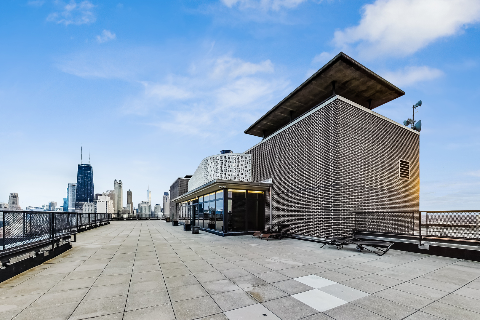 1440 N LAKE SHORE Drive Unit: 9E