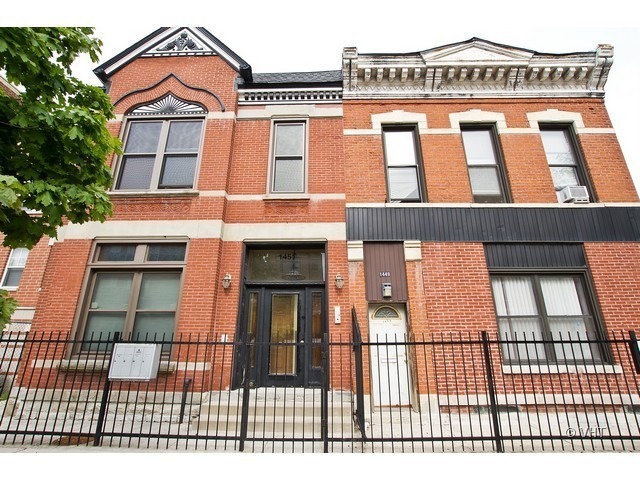 1451 N Artesian Avenue Unit: 1