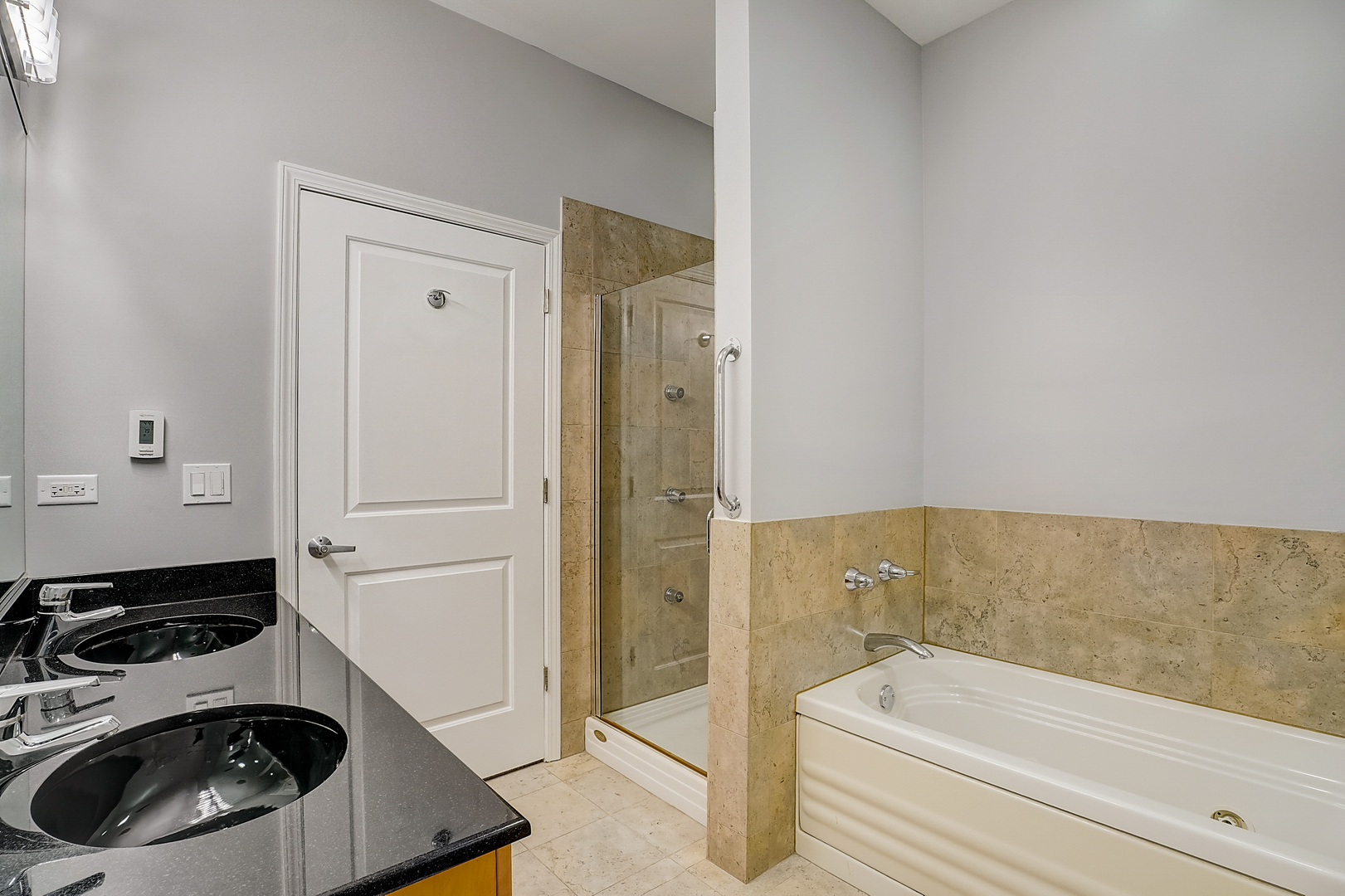 800 W Cornelia Avenue Unit: 309