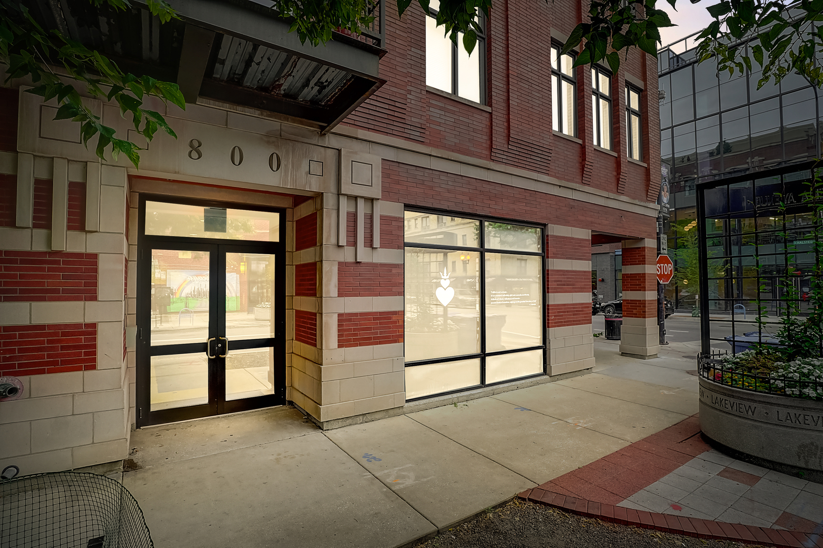 800 W Cornelia Avenue Unit: 309