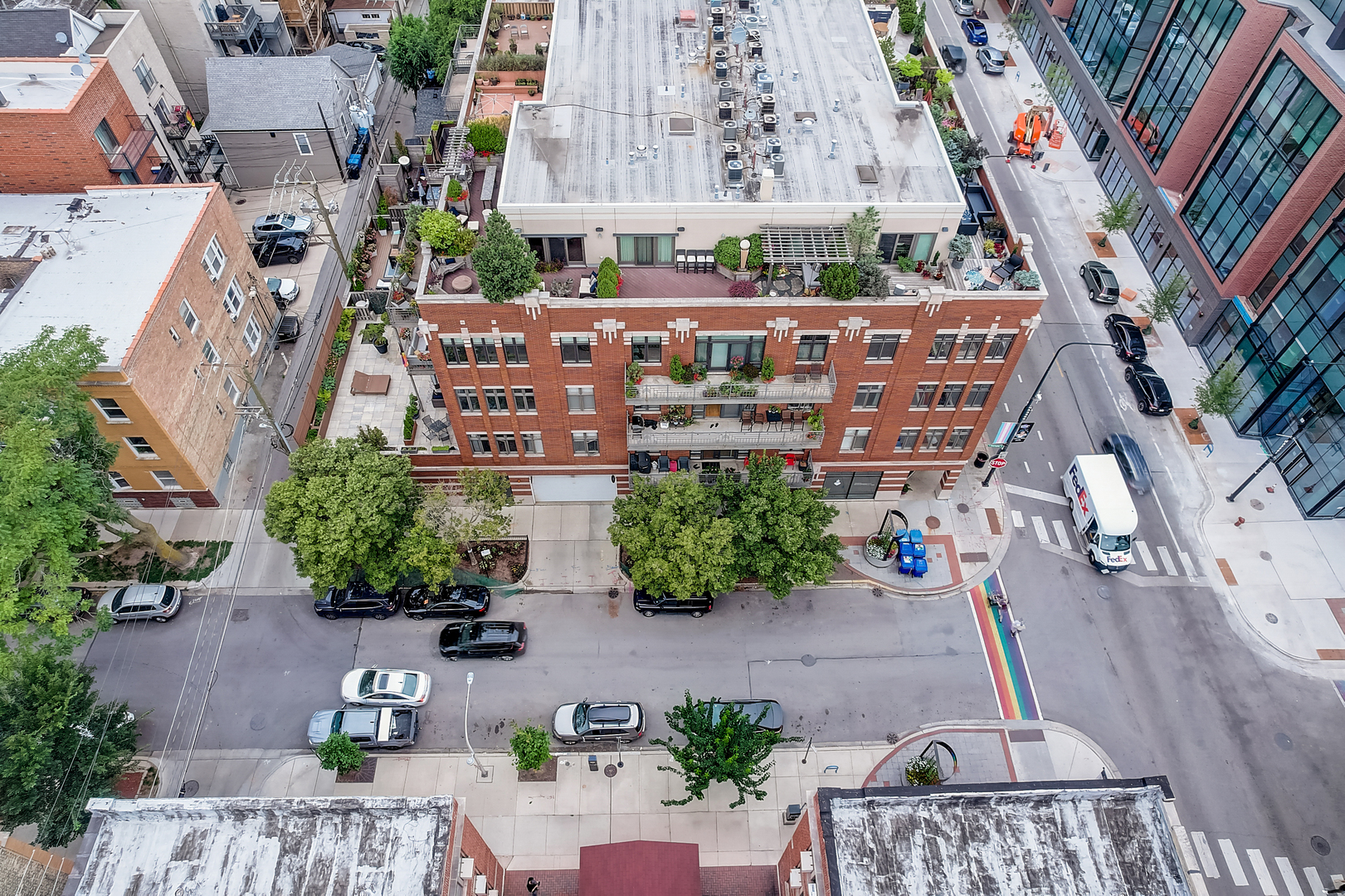 800 W Cornelia Avenue Unit: 309