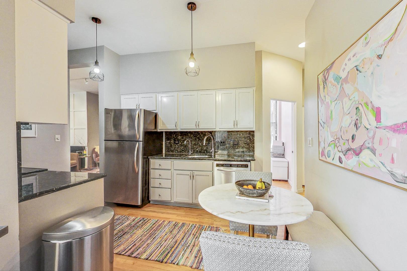 1708 N Bissell Street Unit: 1