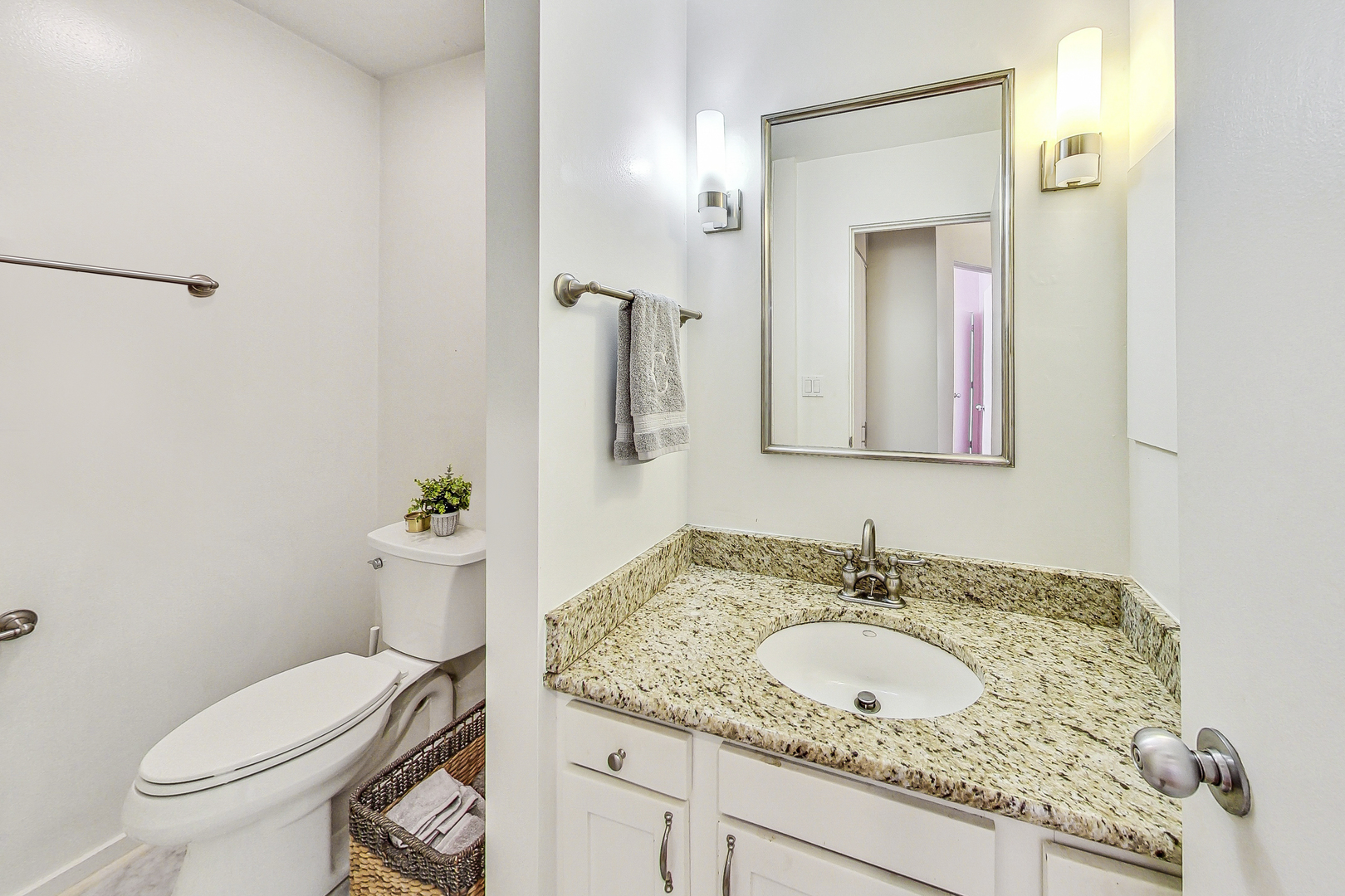 1708 N Bissell Street Unit: 1