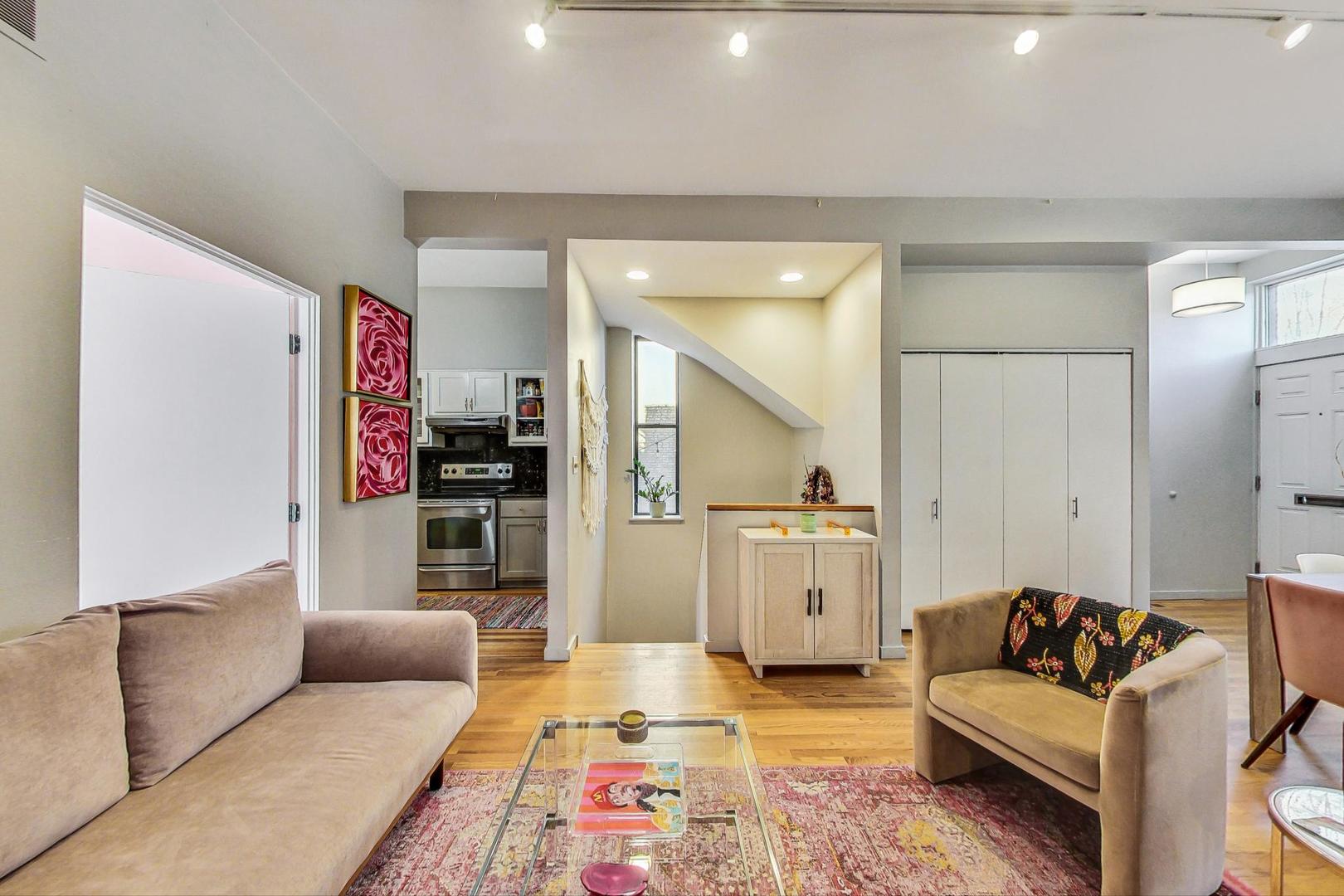 1708 N Bissell Street Unit: 1