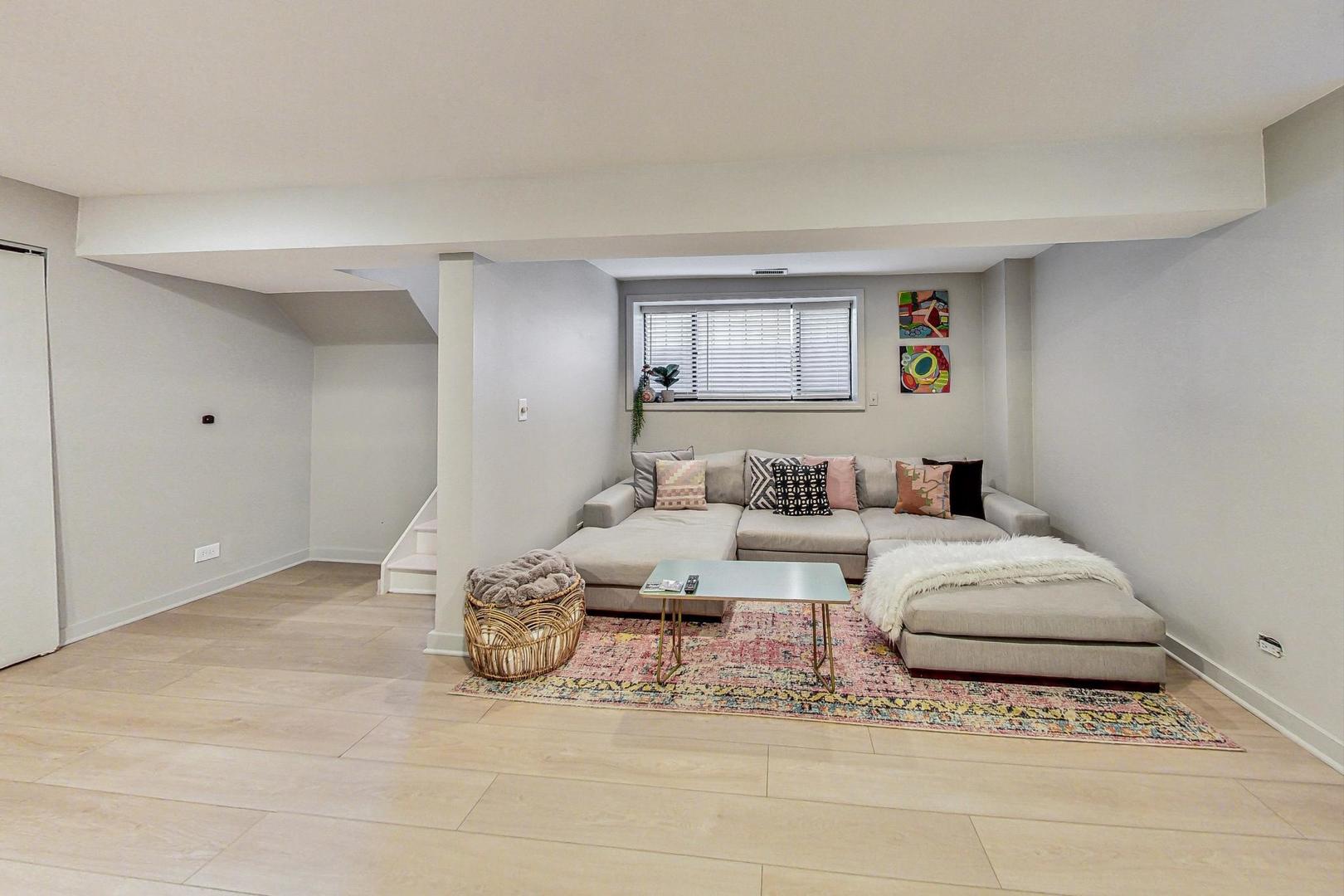 1708 N Bissell Street Unit: 1