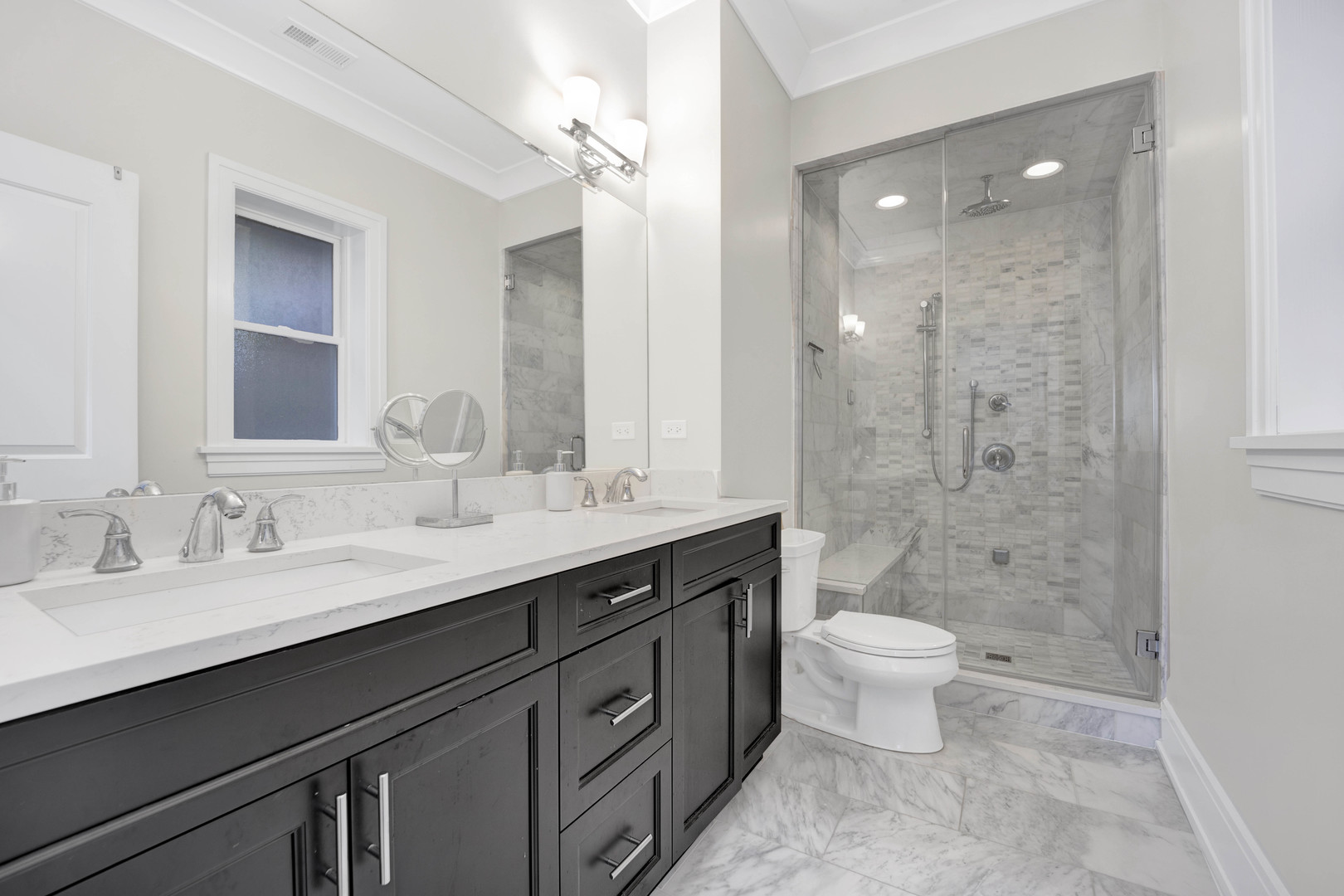 1020 W Diversey Parkway Unit: 2