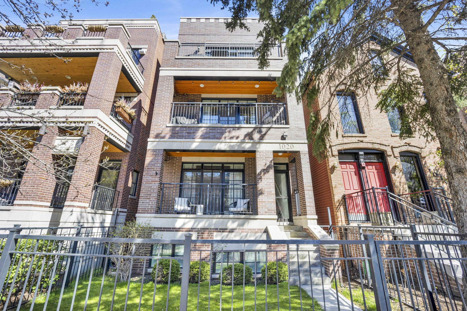 1020 W Diversey Parkway Unit: 2