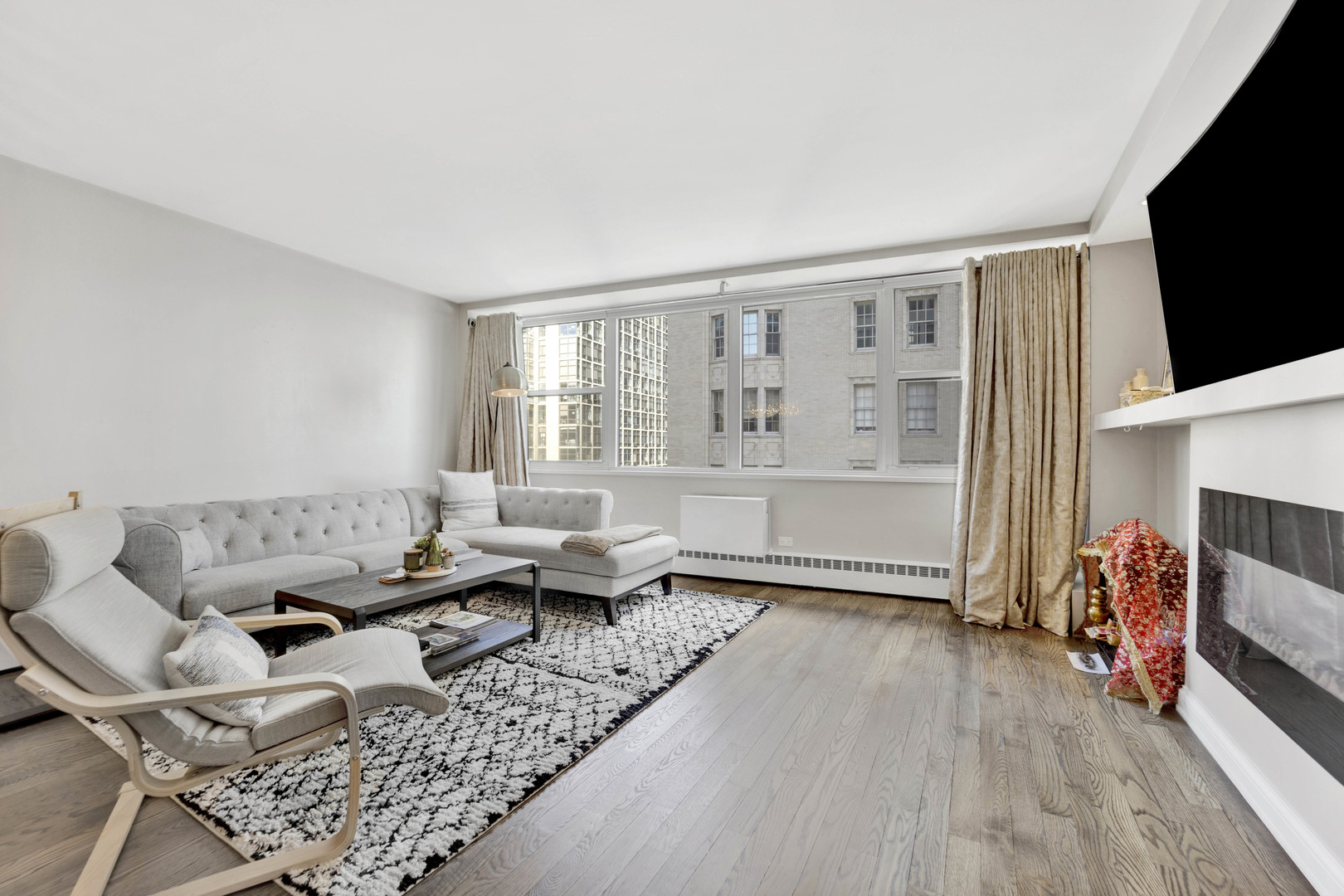 1150 N Lake Shore Drive Unit: 9H
